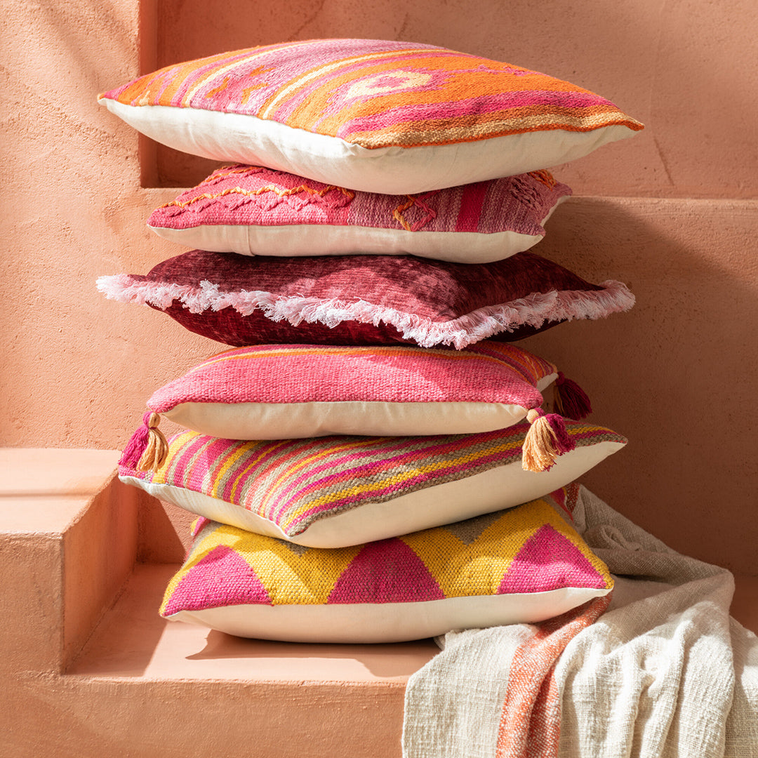Cuscino modello Allegro con nappe